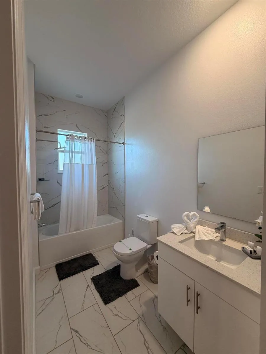 653 Trikomo Drive Davenport, FL 33896