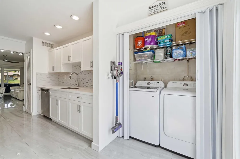 10875 NW 29th Manor #8 Sunrise, FL 33322