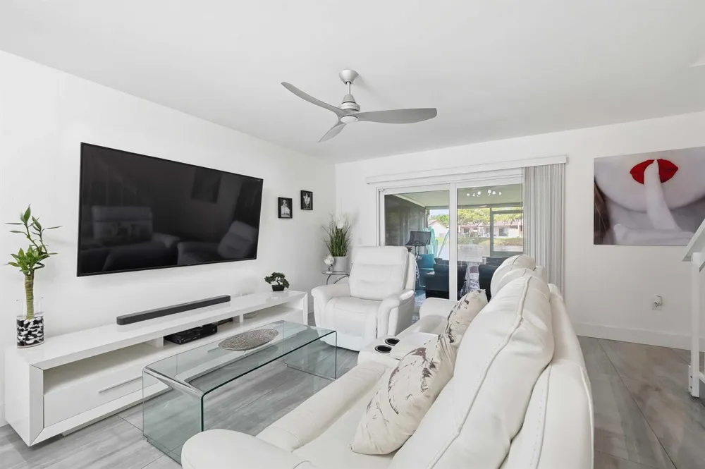 10875 NW 29th Manor #8 Sunrise, FL 33322