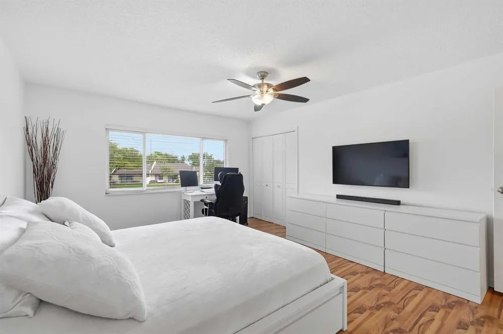 10875 NW 29th Manor #8 Sunrise, FL 33322