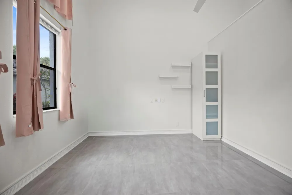 10106 Spyglass Way Boca Raton, FL 33498
