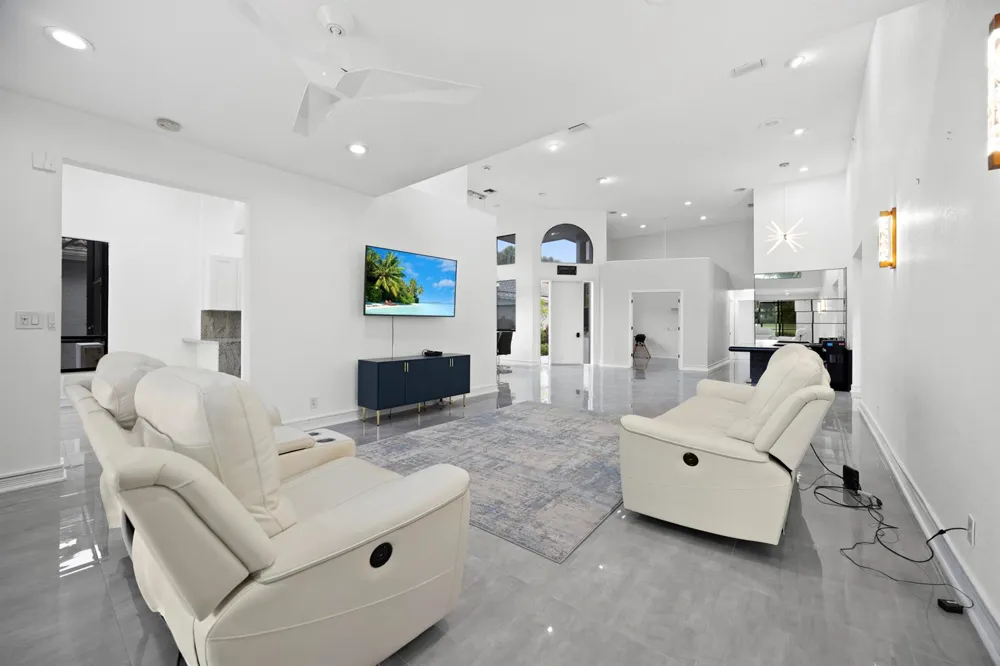 10106 Spyglass Way Boca Raton, FL 33498