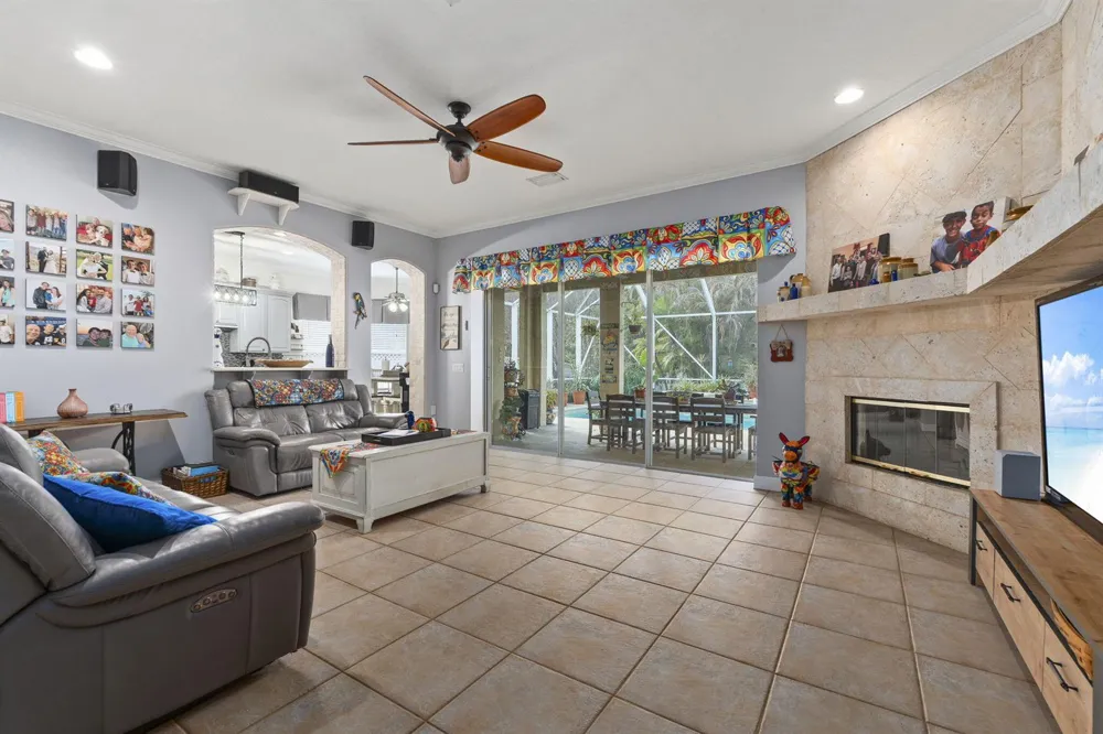 2704 Serenity Circle Fort Pierce, FL 34981