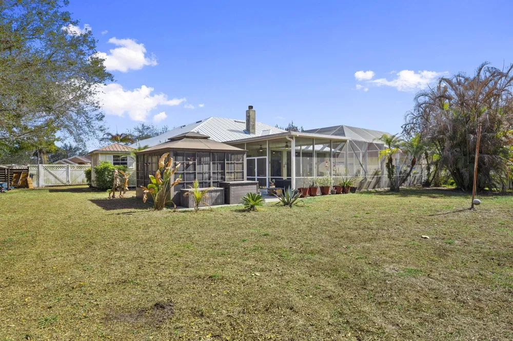 2704 Serenity Circle Fort Pierce, FL 34981