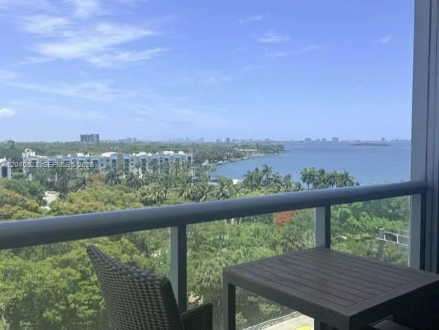 601 NE 36th St #803 Miami, FL 33137