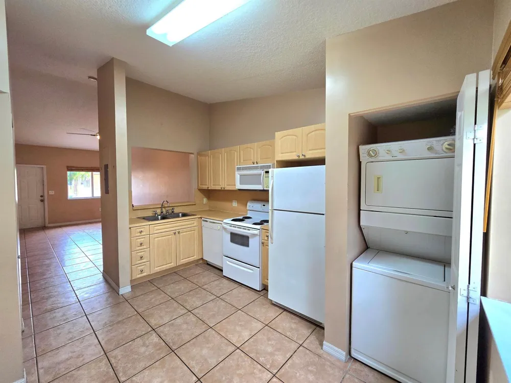 7900 NW 6th Street #205 Pembroke Pines, FL 33024