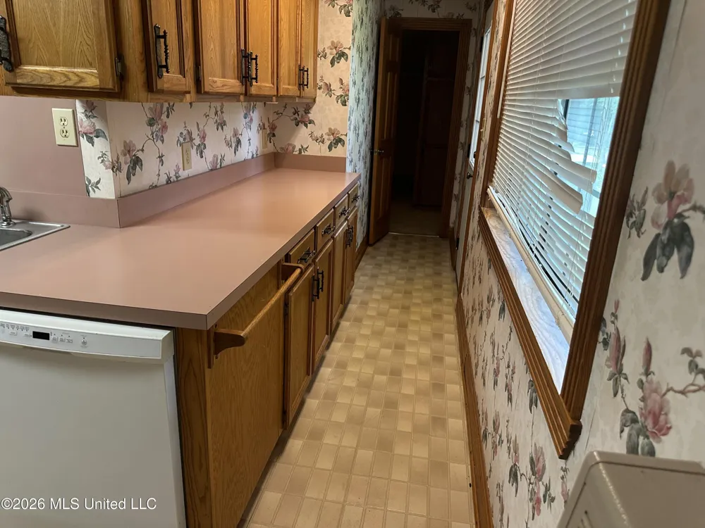 2723 Davis Road Byram, MS 39170