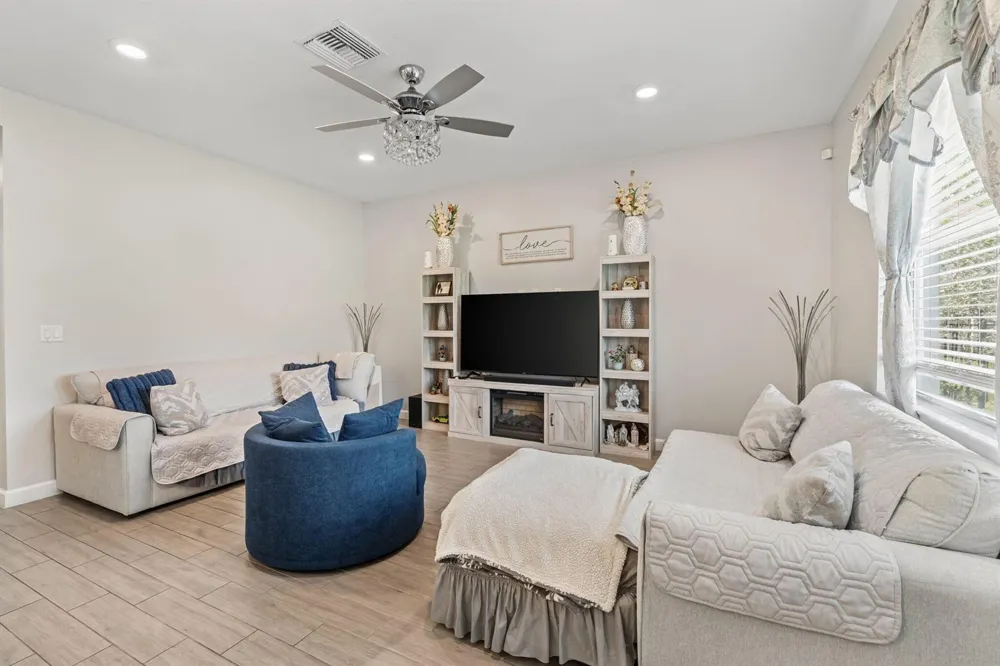1408 Wandering Willow Way Loxahatchee, FL 33470