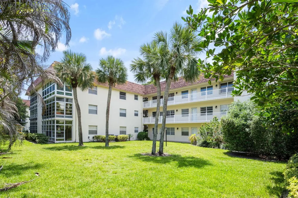 5400 Highway A1A Highway #B 22 Indian River Shores, FL 32963