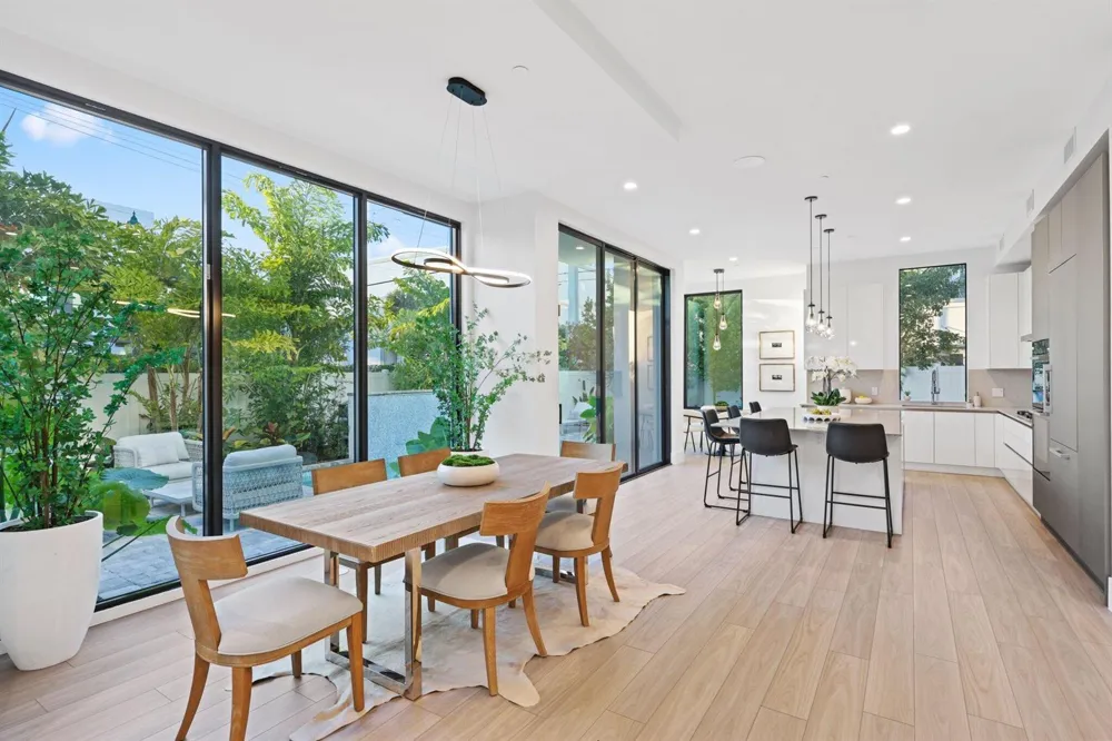 201 SE 4th Avenue Delray Beach, FL 33483