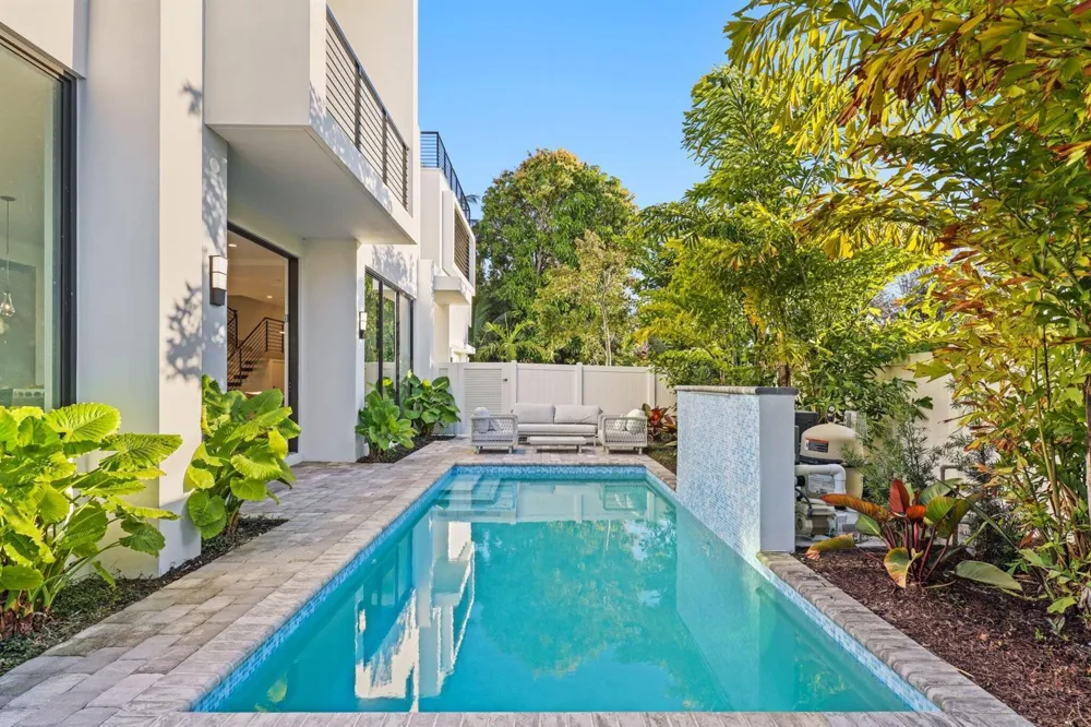 201 SE 4th Avenue Delray Beach, FL 33483