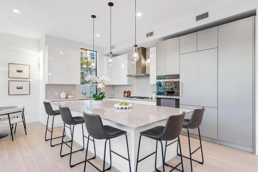 201 SE 4th Avenue Delray Beach, FL 33483