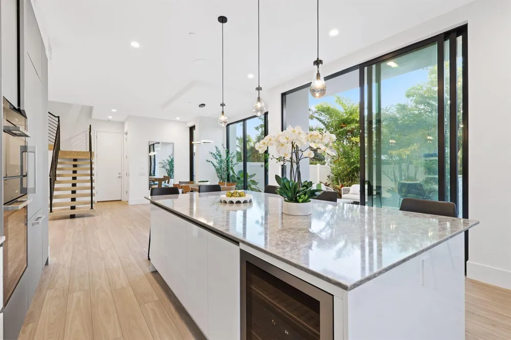 201 SE 4th Avenue Delray Beach, FL 33483