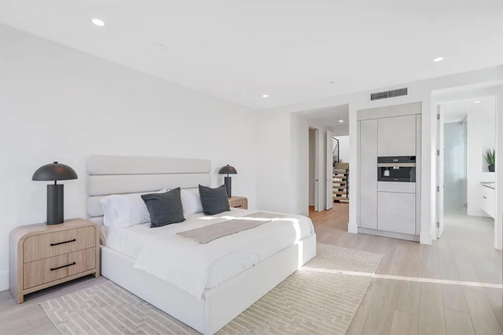 201 SE 4th Avenue Delray Beach, FL 33483