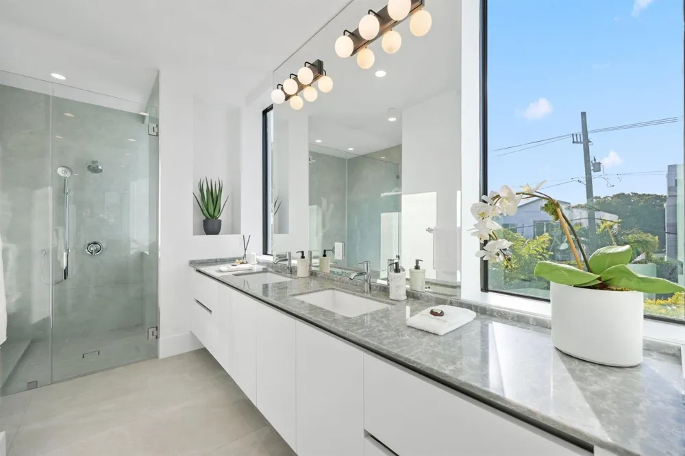 201 SE 4th Avenue Delray Beach, FL 33483
