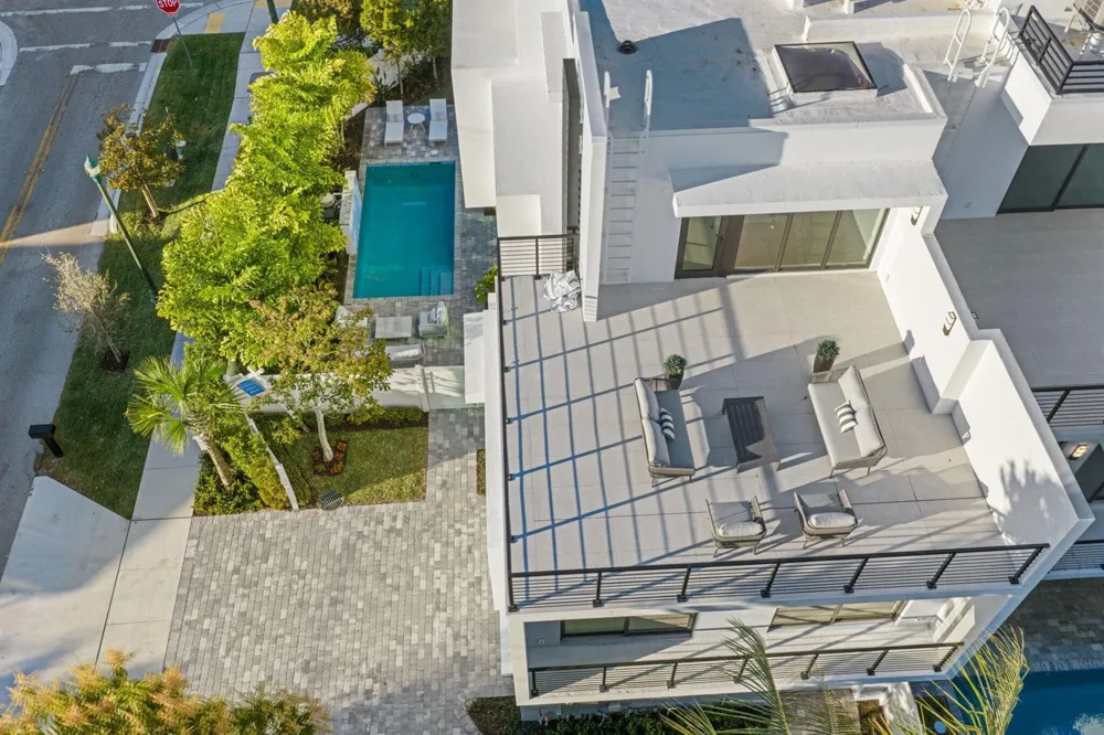 201 SE 4th Avenue Delray Beach, FL 33483
