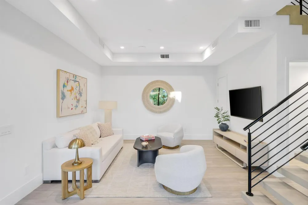 201 SE 4th Avenue Delray Beach, FL 33483