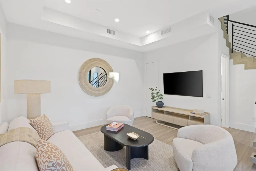201 SE 4th Avenue Delray Beach, FL 33483