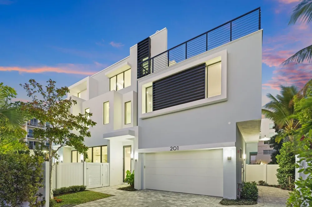 201 SE 4th Avenue Delray Beach, FL 33483