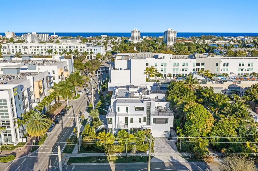 201 SE 4th Avenue Delray Beach, FL 33483