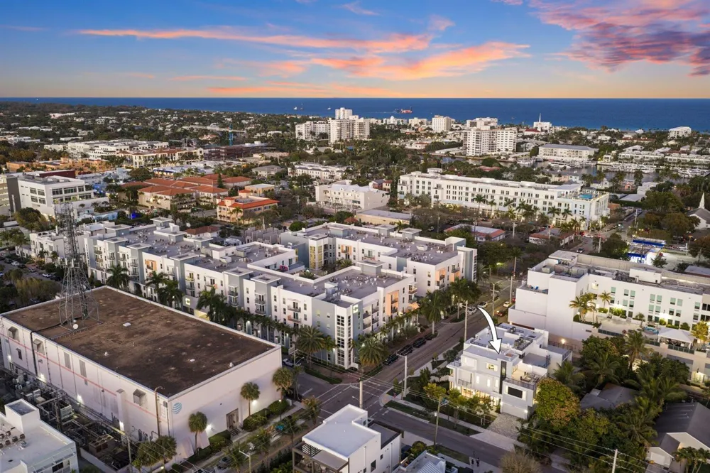 201 SE 4th Avenue Delray Beach, FL 33483