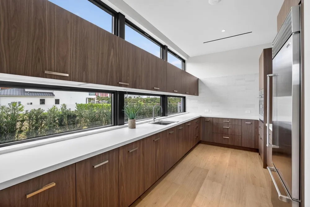 1918 Intracoastal Drive Fort Lauderdale, FL 33305