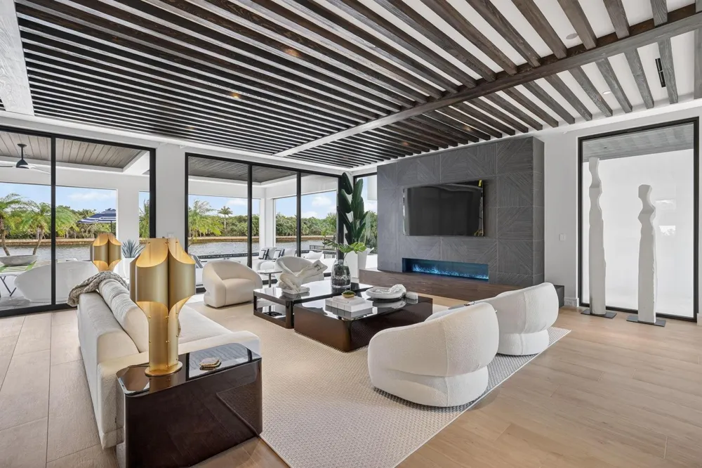 1918 Intracoastal Drive Fort Lauderdale, FL 33305