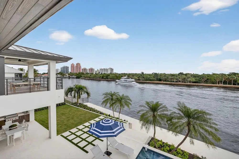1918 Intracoastal Drive Fort Lauderdale, FL 33305