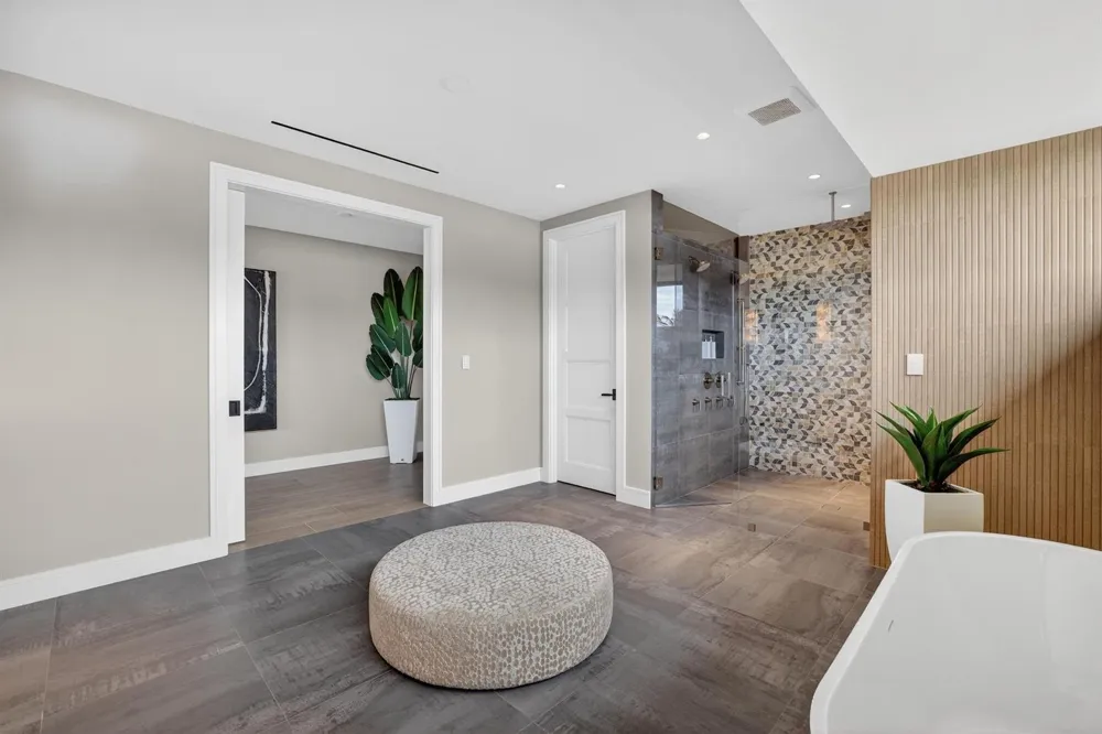 1918 Intracoastal Drive Fort Lauderdale, FL 33305