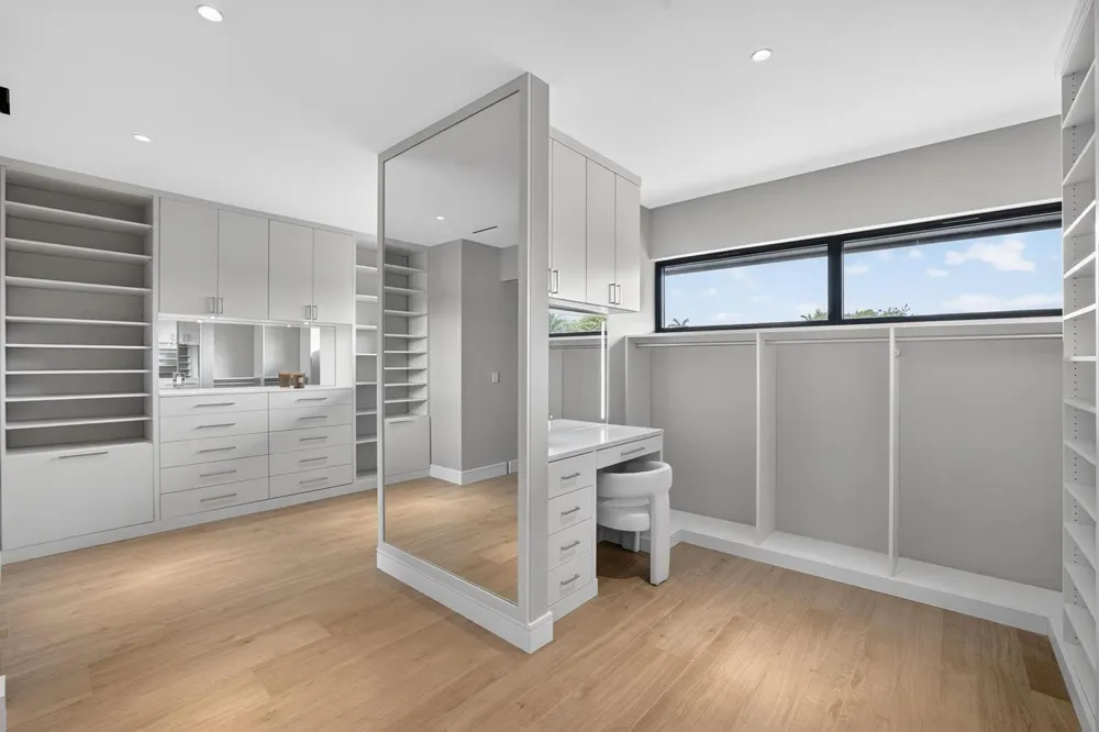 1918 Intracoastal Drive Fort Lauderdale, FL 33305