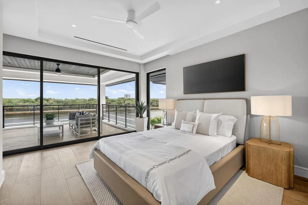 1918 Intracoastal Drive Fort Lauderdale, FL 33305