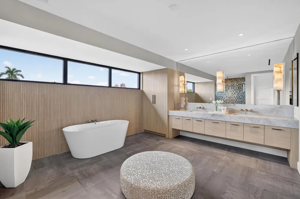 1918 Intracoastal Drive Fort Lauderdale, FL 33305