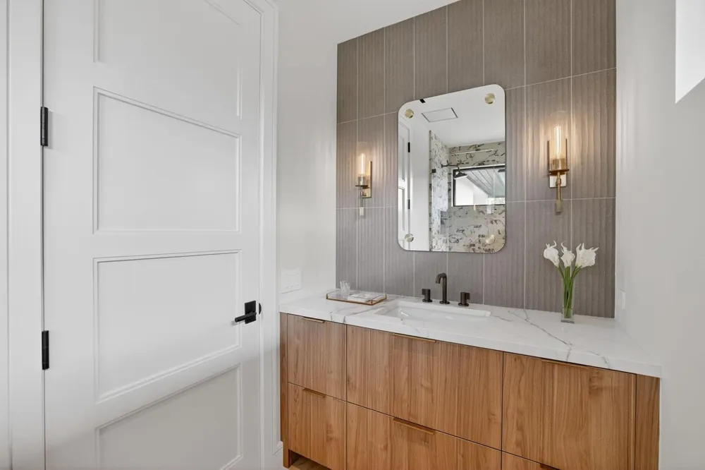 1918 Intracoastal Drive Fort Lauderdale, FL 33305