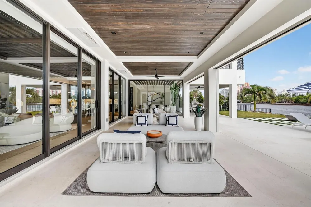 1918 Intracoastal Drive Fort Lauderdale, FL 33305