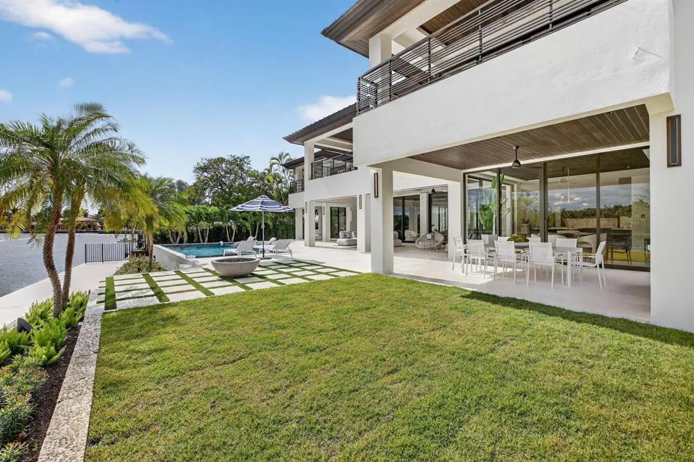 1918 Intracoastal Drive Fort Lauderdale, FL 33305
