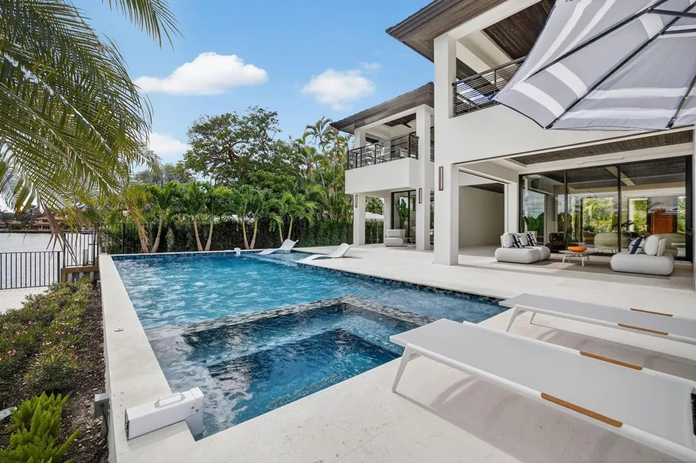 1918 Intracoastal Drive Fort Lauderdale, FL 33305