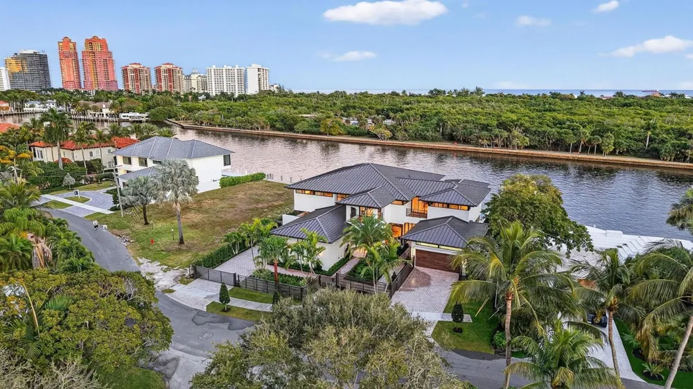 1918 Intracoastal Drive Fort Lauderdale, FL 33305