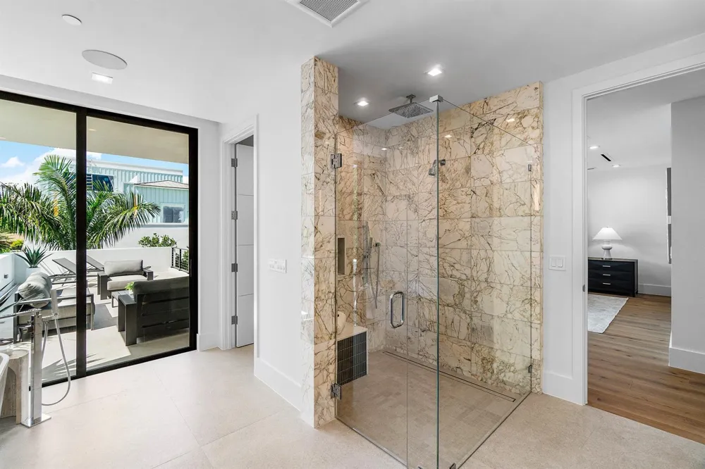 810 Palm Trail Delray Beach, FL 33483