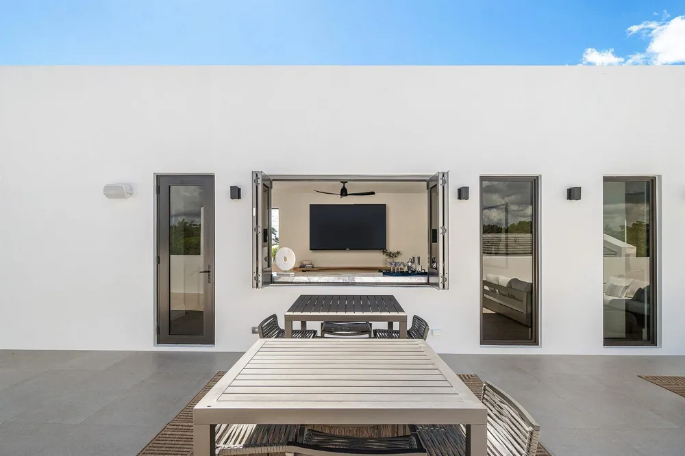 810 Palm Trail Delray Beach, FL 33483