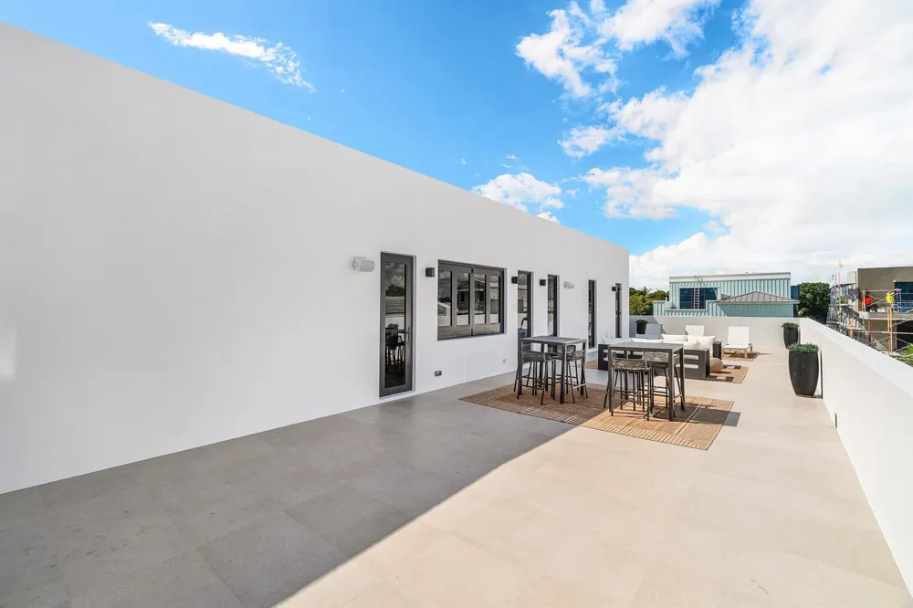 810 Palm Trail Delray Beach, FL 33483