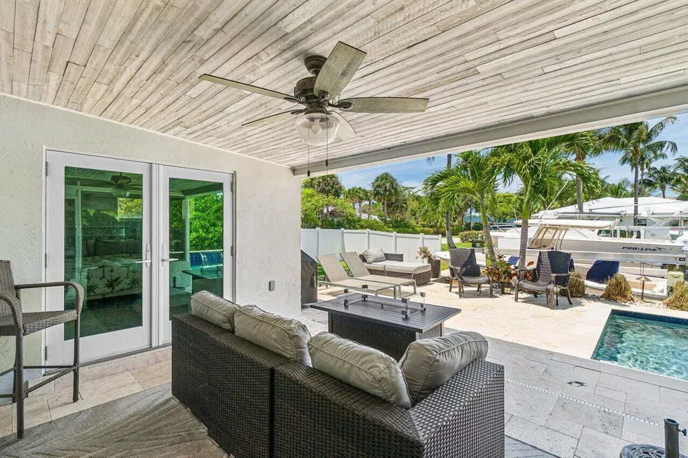 106 Periwinkle Drive Hypoluxo, FL 33462
