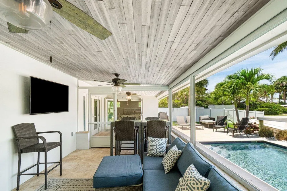106 Periwinkle Drive Hypoluxo, FL 33462