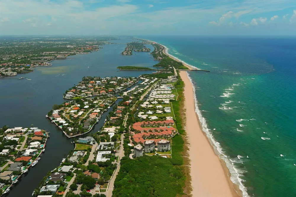 106 Periwinkle Drive Hypoluxo, FL 33462