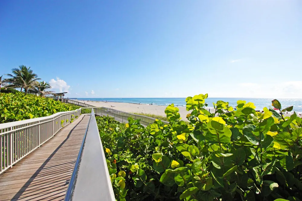 106 Periwinkle Drive Hypoluxo, FL 33462