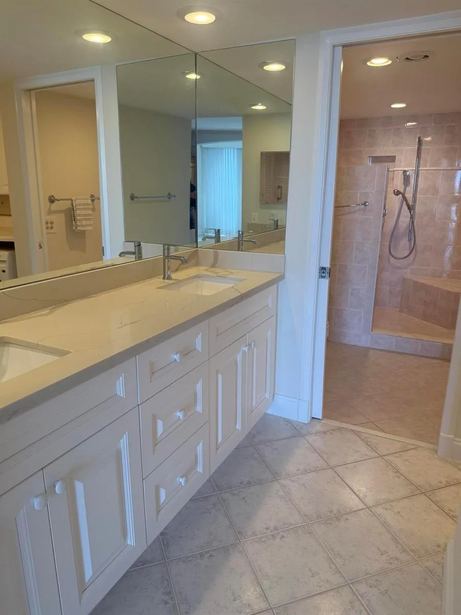 120 Lakeshore Drive #435 North Palm Beach, FL 33408