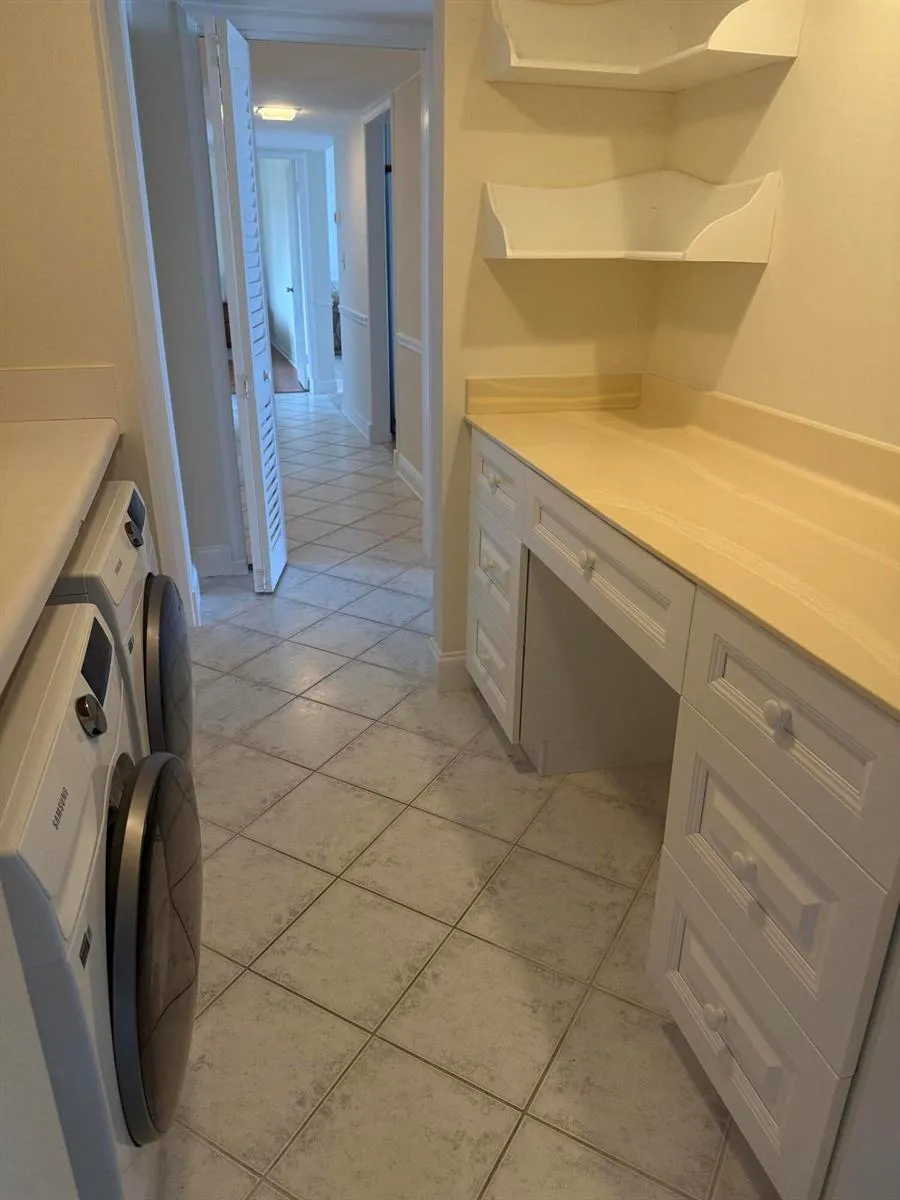 120 Lakeshore Drive #435 North Palm Beach, FL 33408
