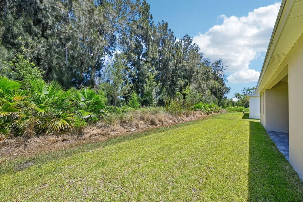 5621 Hampton Park Circle Vero Beach, FL 32966