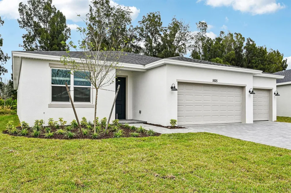 5625 Hampton Park Circle Vero Beach, FL 32966