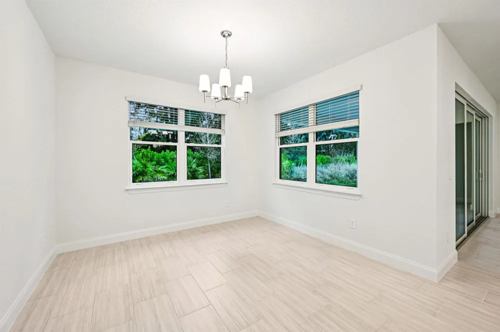 5625 Hampton Park Circle Vero Beach, FL 32966