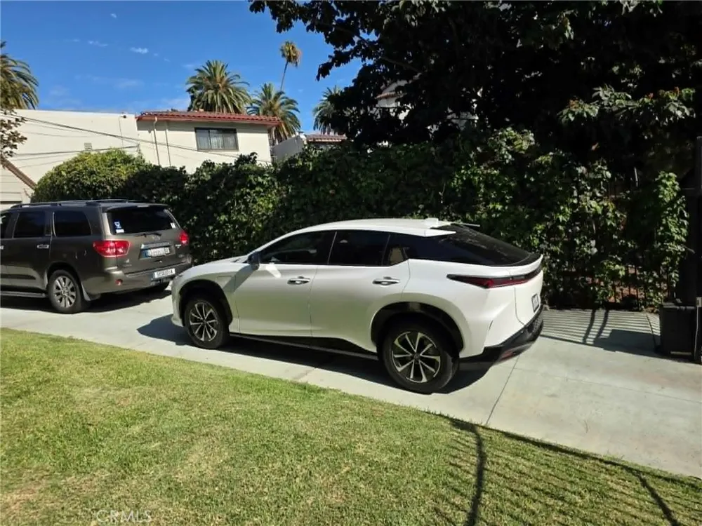 428 S Hoover. ST. Los Angeles, CA 90020